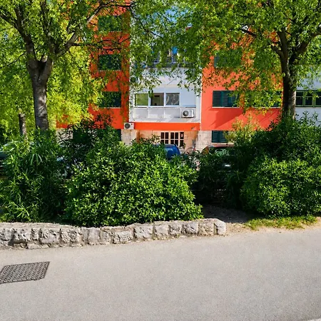 Apartman Urban Pupa *